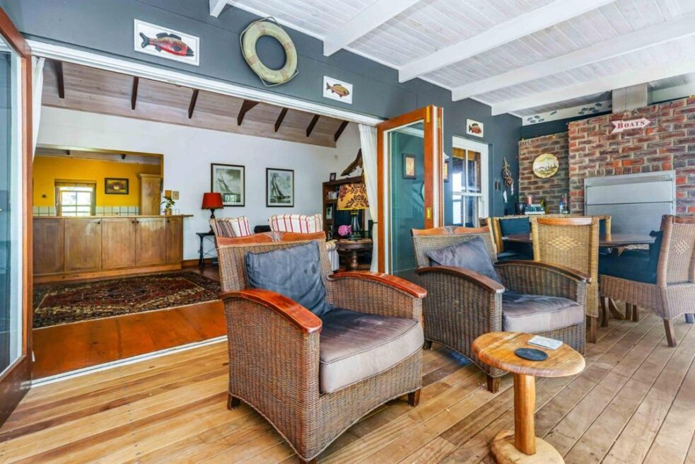4 Bedroom House for Sale in Thesen Islands