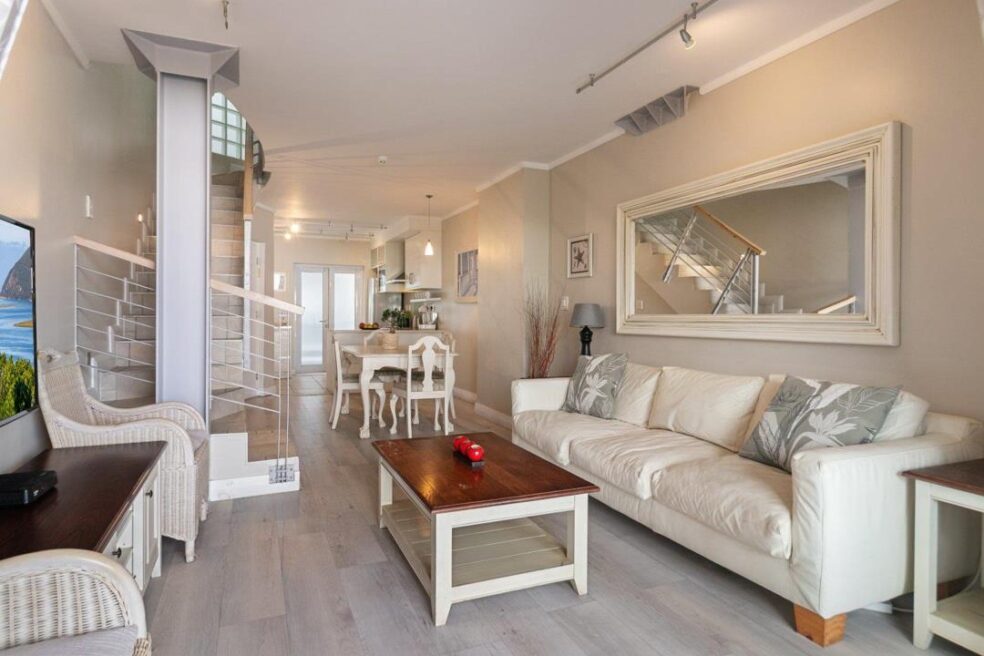 3 Bedroom Apartment / Flat for Sale in Thesen Islands